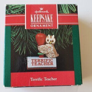 Hallmark Terrific Teacher Owl on Stamp